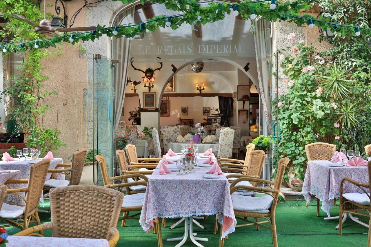 Logis Le Relais Imperial Hotell Saint-Vallier-de-Thiey Exteriör bild