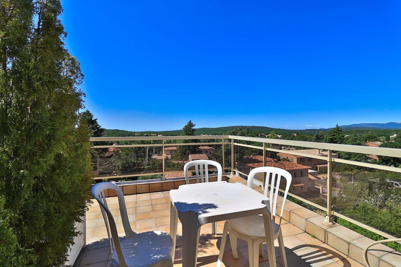 Logis Le Relais Imperial Hotell Saint-Vallier-de-Thiey Exteriör bild