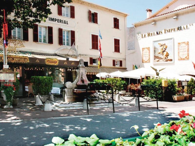 Logis Le Relais Imperial Hotell Saint-Vallier-de-Thiey Exteriör bild